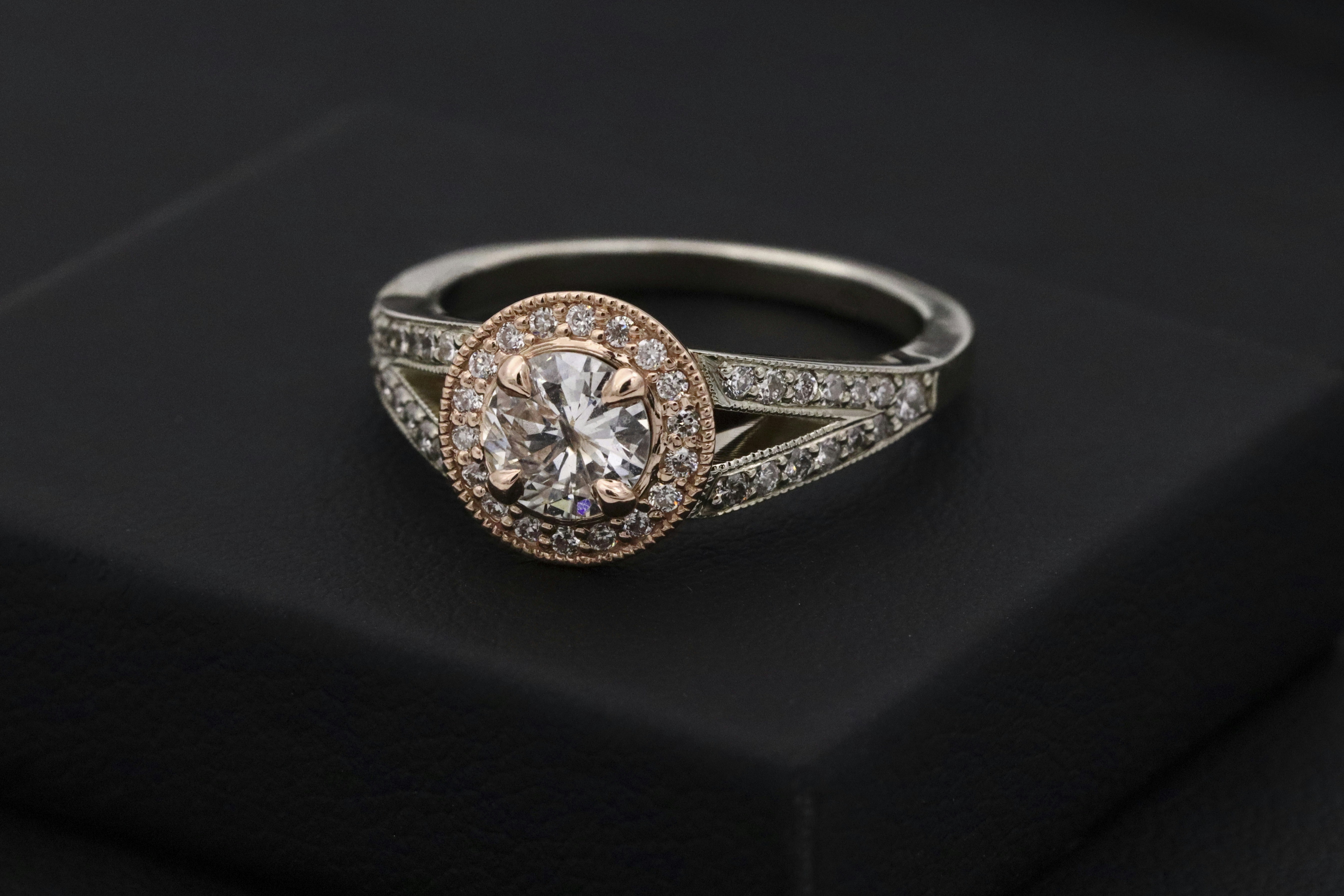 Viana solitaire ring